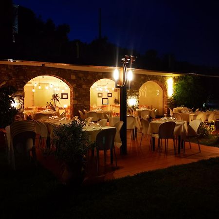 Villa Govi Diano Castello Bagian luar foto
