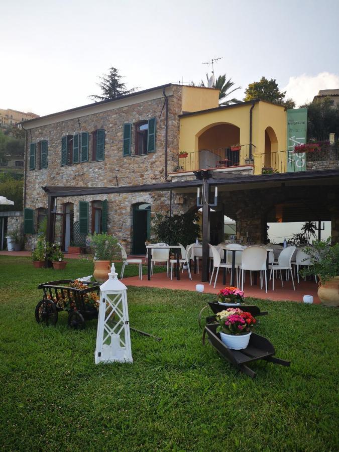 Villa Govi Diano Castello Bagian luar foto
