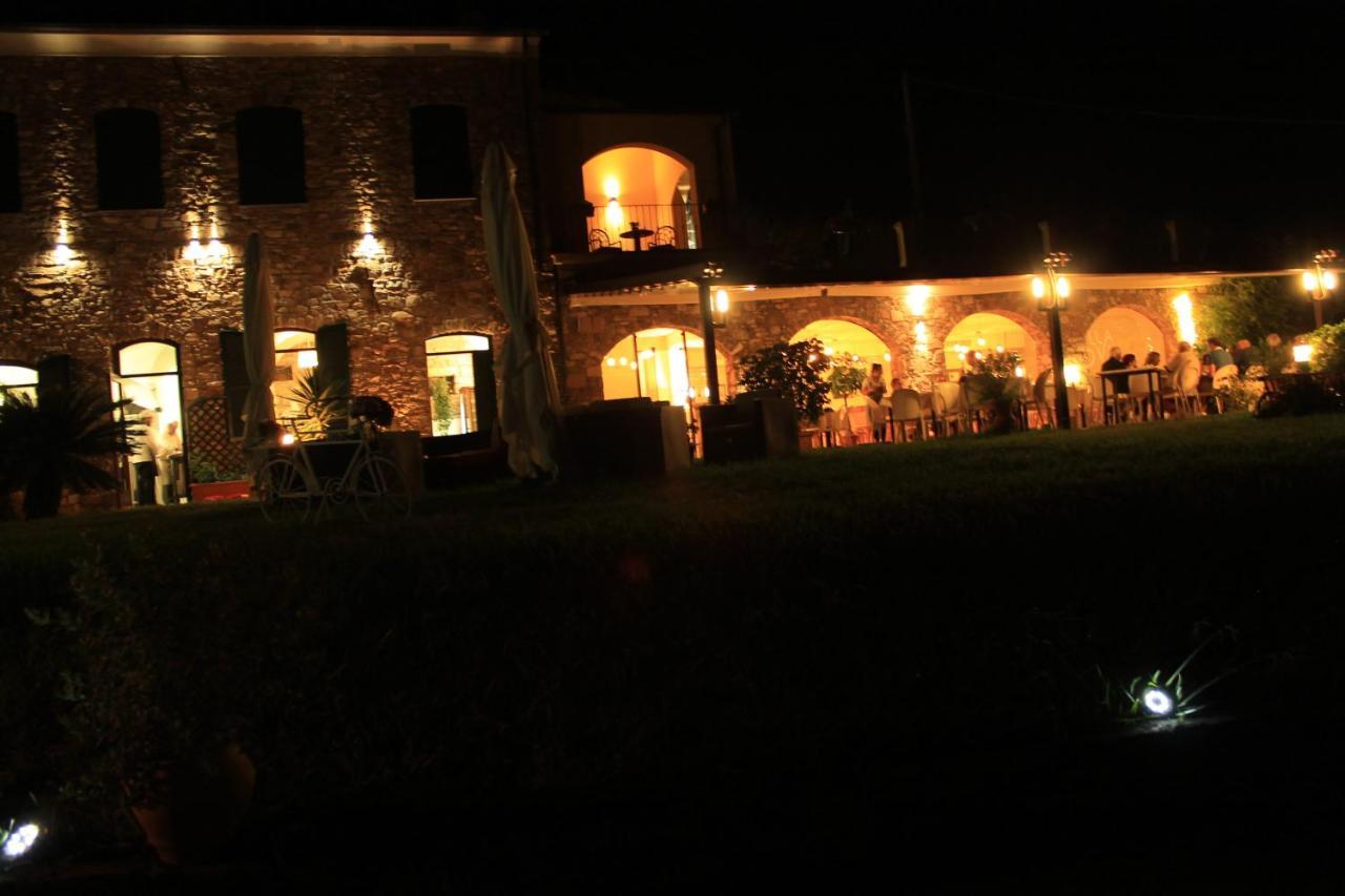 Villa Govi Diano Castello Bagian luar foto